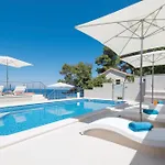 Apartmán Seaside With A Swimming Pool Prigradica, Korcula - 9290 *