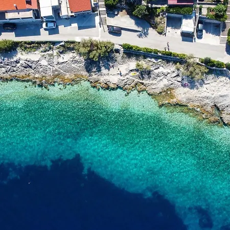 Apartman Seaside With A Swimming Pool Prigradica, Korcula - 9290 *