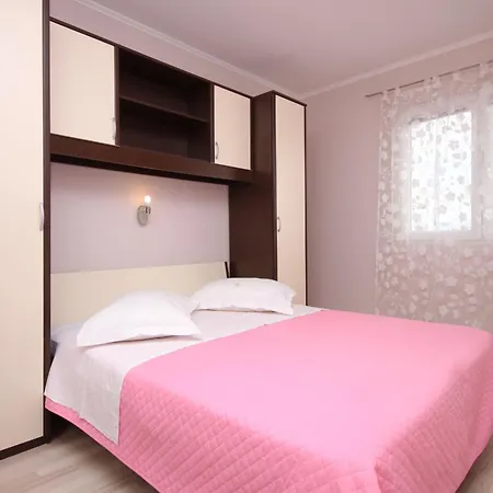 Seaside With A Swimming Pool Prigradica, Korcula - 9290 Apartman Prigradica