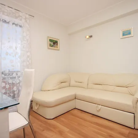 Apartman Seaside With A Swimming Pool Prigradica, Korcula - 9290 *